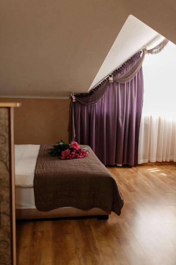 Hotel & Spa Deninna Vinnytsia Exterior foto